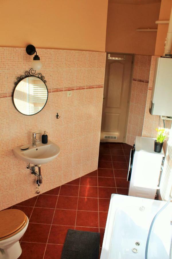 Lidi Guesthouse بودابست المظهر الخارجي الصورة